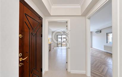 BOSTANLININ  EN NEZİH LOKASYONUNDA KOMPLE YENİLENMİŞ 3+1 SATILIK DAİRE  