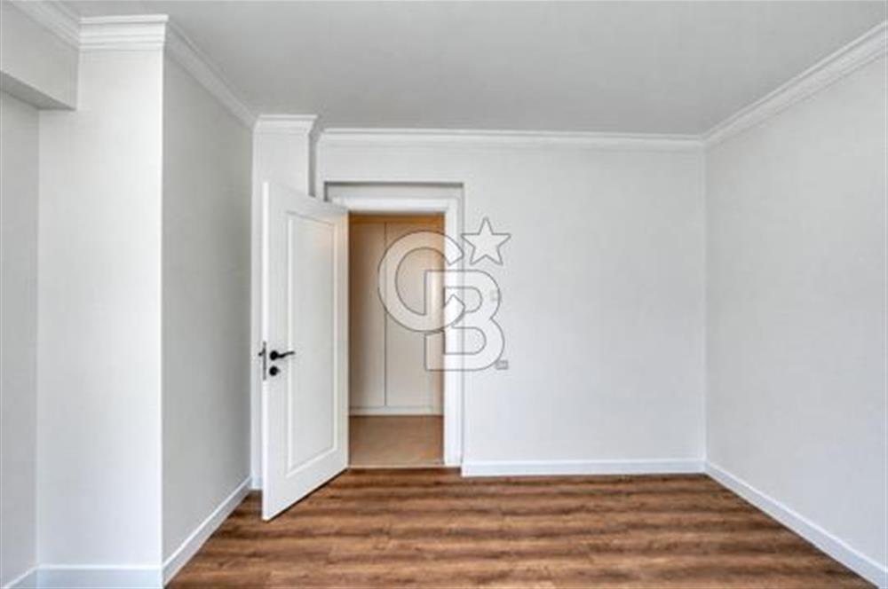 BOSTANLININ  EN NEZİH LOKASYONUNDA KOMPLE YENİLENMİŞ 3+1 SATILIK DAİRE  