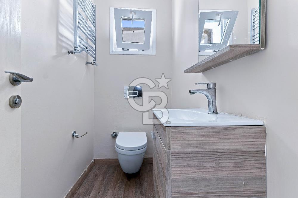 Zekeriyaköy Arıköy Sitesinde Satılık Forleks Köşe Villa