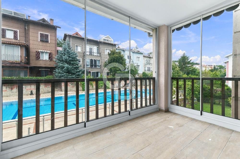 Zekeriyaköy Arıköy Sitesinde Satılık Forleks Köşe Villa