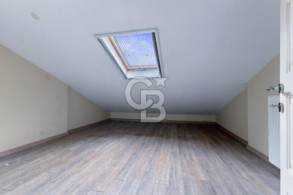 Zekeriyaköy Arıköy Sitesinde Satılık Forleks Köşe Villa