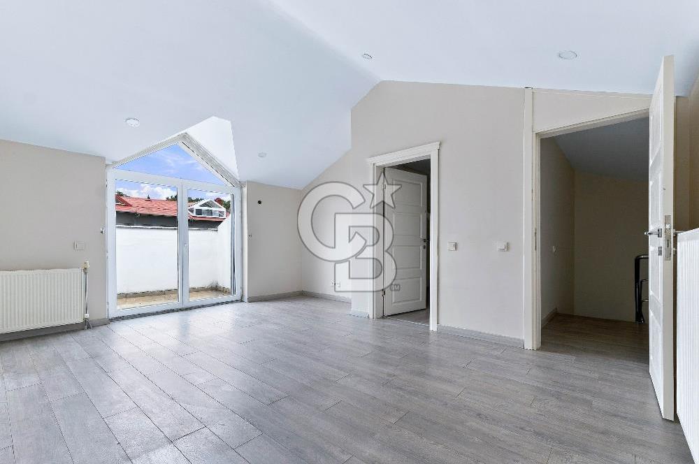 Zekeriyaköy Arıköy Sitesinde Satılık Forleks Köşe Villa