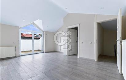 Zekeriyaköy Arıköy Sitesinde Satılık Forleks Köşe Villa