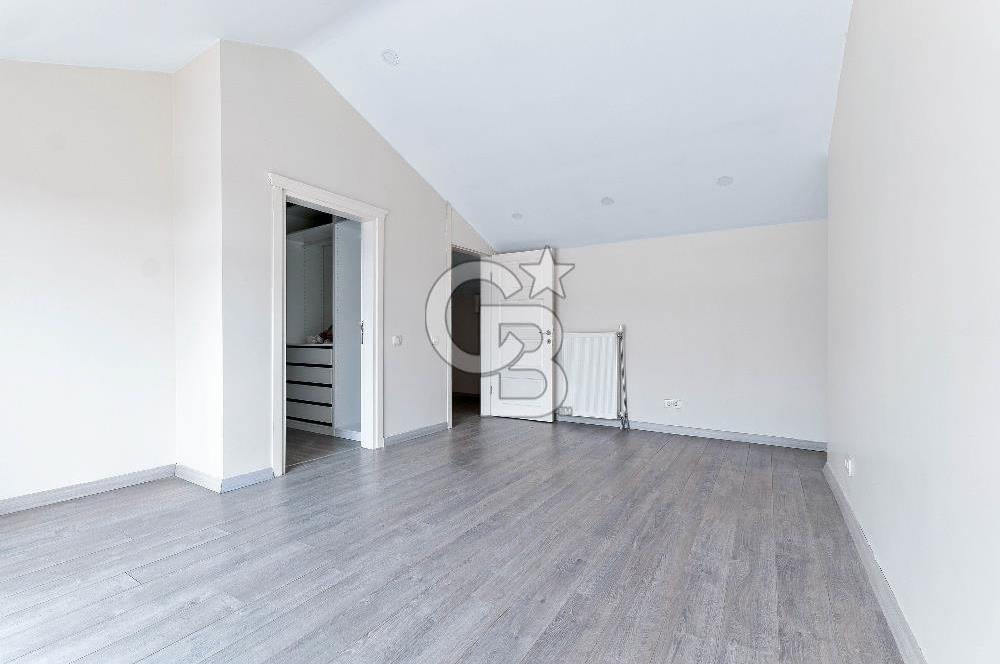Zekeriyaköy Arıköy Sitesinde Satılık Forleks Köşe Villa