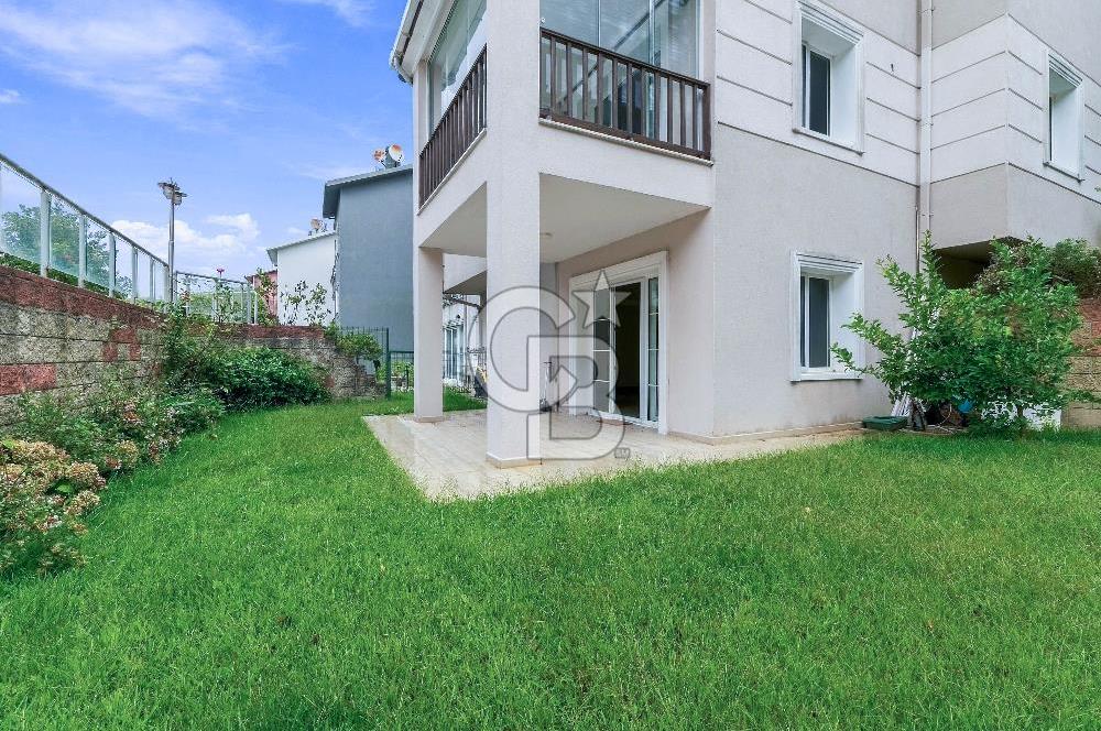 Zekeriyaköy Arıköy Sitesinde Satılık Forleks Köşe Villa