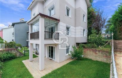 Zekeriyaköy Arıköy Sitesinde Satılık Forleks Köşe Villa