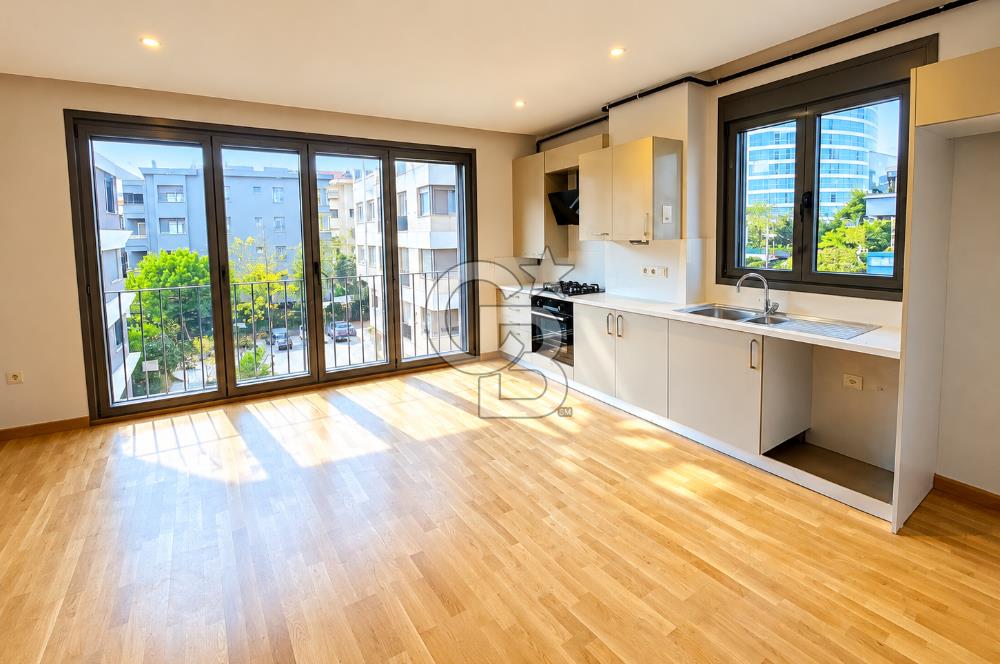 BAĞDAT CADDESİNE 2. BİNADA ÇİFTEHAVUZLARDA 2+1 DAİRE 75 M2