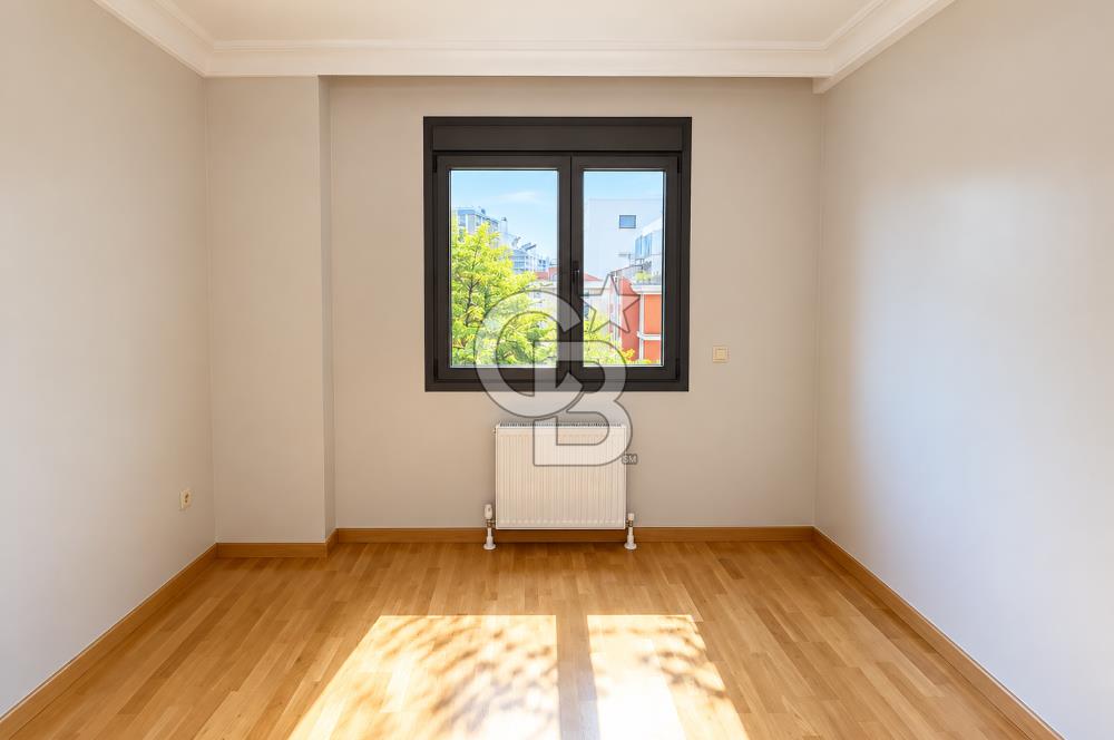 BAĞDAT CADDESİNE 2. BİNADA ÇİFTEHAVUZLARDA 2+1 DAİRE 75 M2