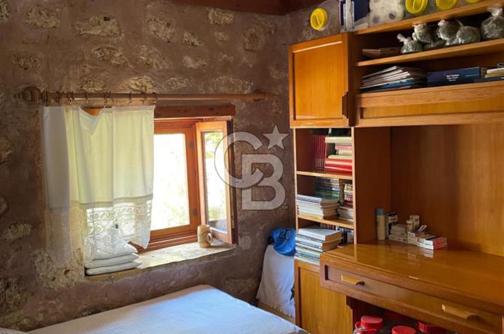Bir LİKYA Rüyası Kaleköy'de 360° Manzaralı Taş Ev ve Geniş Arsa