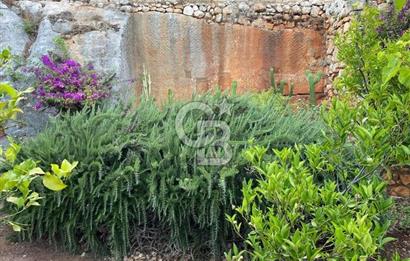 Bir LİKYA Rüyası Kaleköy'de 360° Manzaralı Taş Ev ve Geniş Arsa