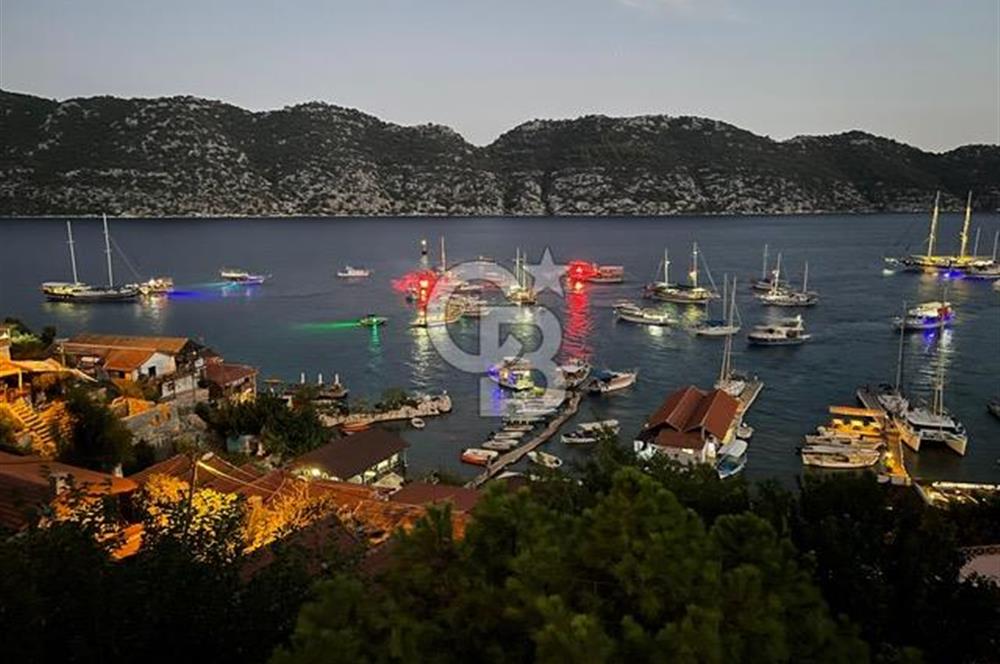 Bir LİKYA Rüyası Kaleköy'de 360° Manzaralı Taş Ev ve Geniş Arsa