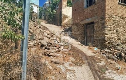 İzmir Bayındır Önü Açık Satılık Müstakil Ev ve Arsa