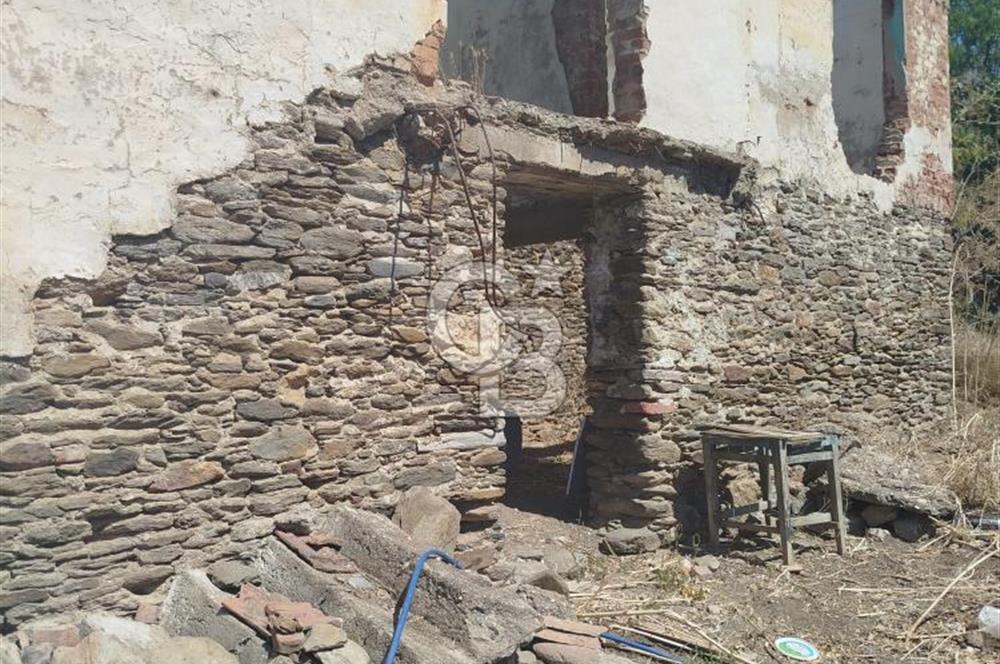 İzmir Bayındır Önü Açık Satılık Müstakil Ev ve Arsa