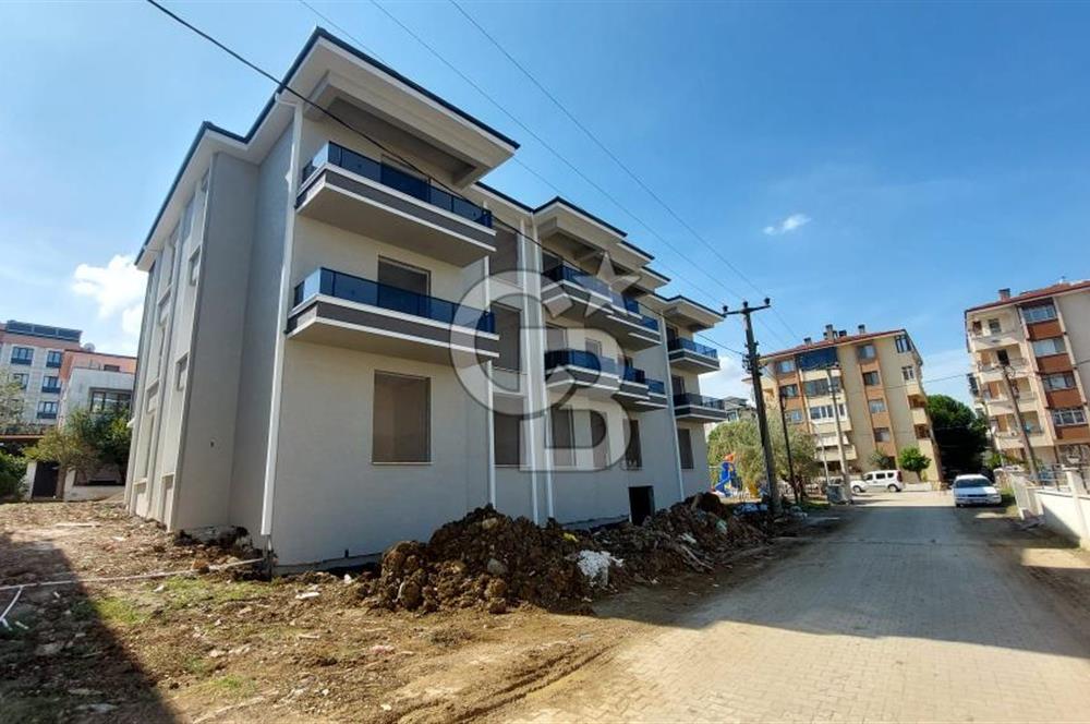 YALOVA ÇİFTLİKKÖY ÇİFTLİK MAHALLESİNDE YENİ BİNADA BALKONLU 1+1