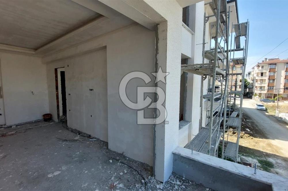 YALOVA ÇİFTLİKKÖY ÇİFTLİK MAHALLESİNDE YENİ BİNADA BALKONLU 1+1