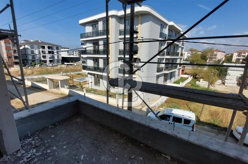 YALOVA ÇİFTLİKKÖY ÇİFTLİK MAHALLESİNDE YENİ BİNADA BALKONLU 1+1