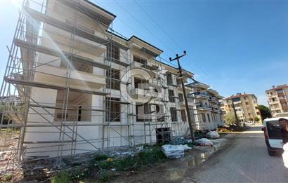 YALOVA ÇİFTLİKKÖY ÇİFTLİK MAHALLESİNDE YENİ BİNADA BALKONLU 1+1