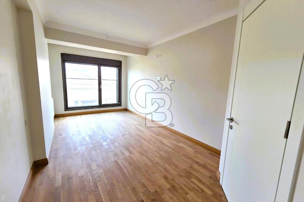 KARŞIYAKA SAHİLDE MUHTEŞEM LOKASYON 3+1 SATILIK YALI DAİRESİ...