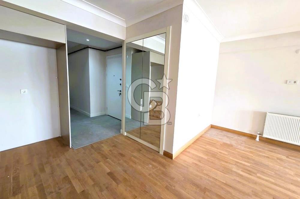 KARŞIYAKA SAHİLDE MUHTEŞEM LOKASYON 3+1 SATILIK YALI DAİRESİ...