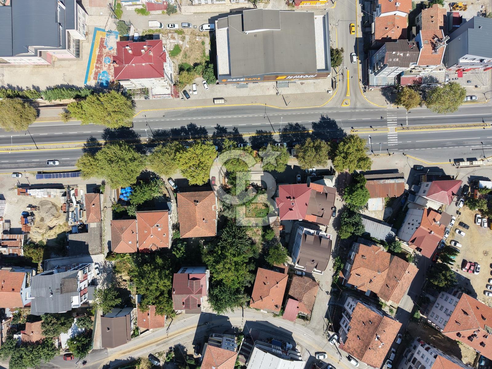 GÖLCÜK'TE D130 CEPHELİ 474 M² TİCARİ ARSA | 1.40 EMSAL | 3 KAT