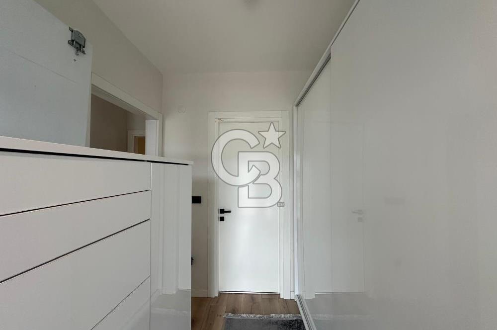 Güzelbahçe de Güvenlikli Site İçerisinde Deniz Manzaralı Villa