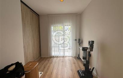 Güzelbahçe de Güvenlikli Site İçerisinde Deniz Manzaralı Villa