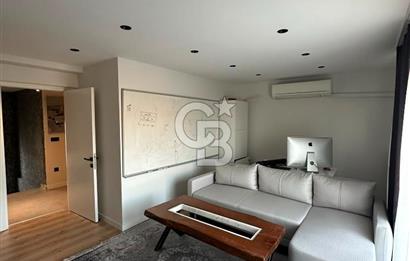 Güzelbahçe de Güvenlikli Site İçerisinde Deniz Manzaralı Villa
