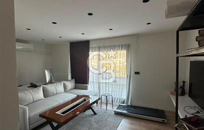 Güzelbahçe de Güvenlikli Site İçerisinde Deniz Manzaralı Villa
