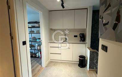 Güzelbahçe de Güvenlikli Site İçerisinde Deniz Manzaralı Villa