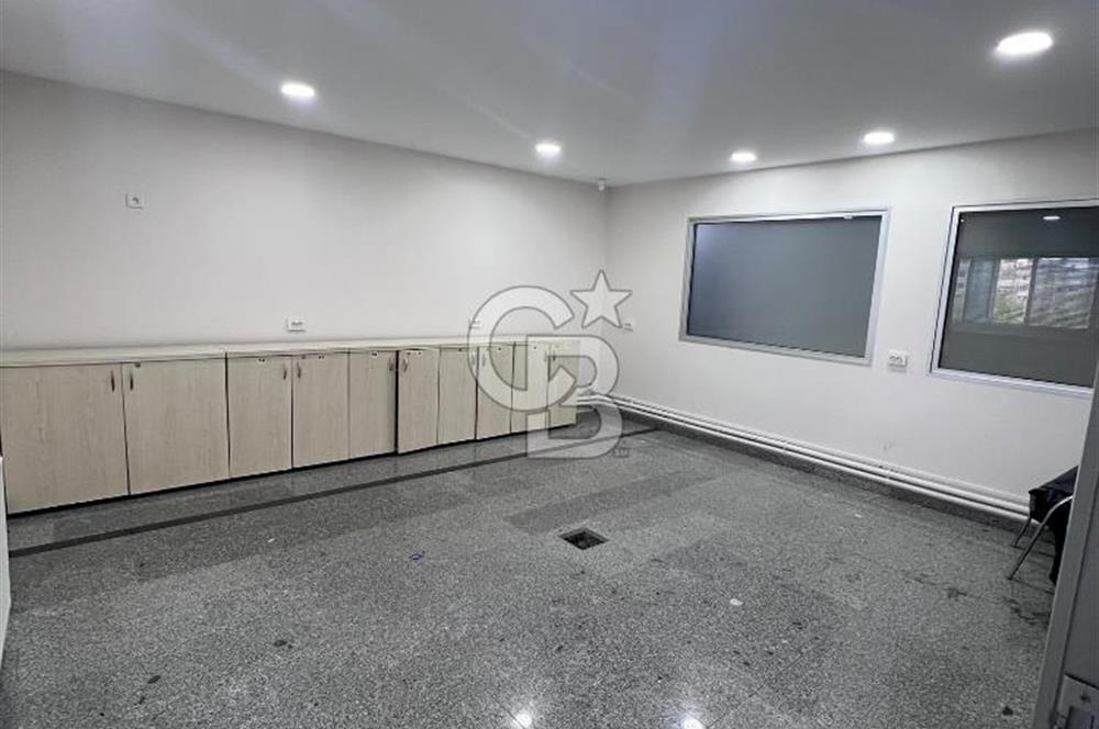 İKİTELLİ OSB'DE 540m2 MOBİLYALI KDV AVANTAJLI KİRALIK OFiS