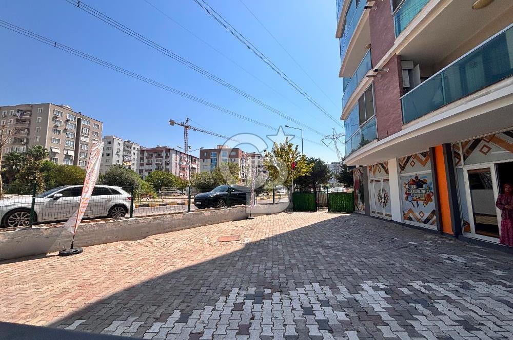 MENEMEN ULUKENT’TE , YÜKSEK KULLANIM ALANLI SATILIK DÜKKÂN