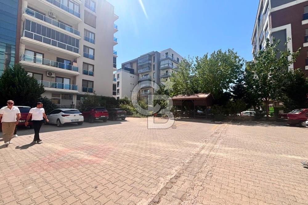 MENEMEN ULUKENT’TE , YÜKSEK KULLANIM ALANLI SATILIK DÜKKÂN