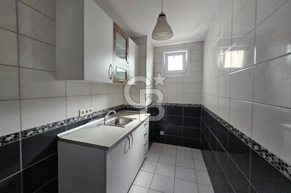BAKIRKÖY ZEYTİNLİK'TE YAKUT SOKAK CEPHELİ 125 M² SATILIK OFİS