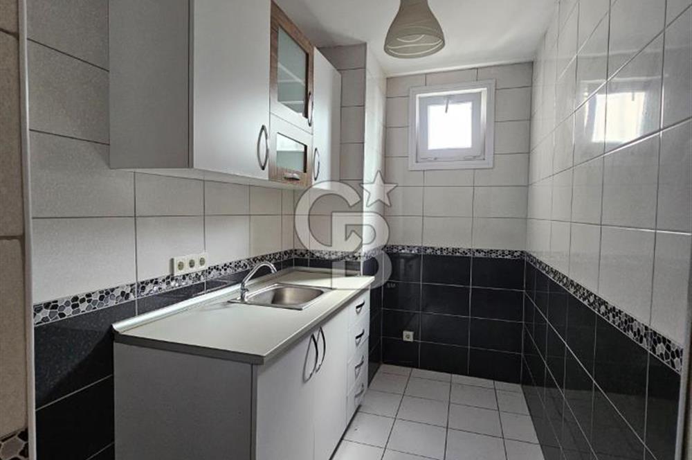BAKIRKÖY ZEYTİNLİK'TE YAKUT SOKAK CEPHELİ 125 M² SATILIK OFİS