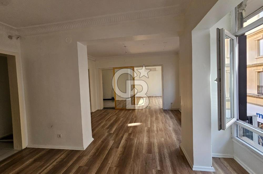 BAKIRKÖY ZEYTİNLİK'TE YAKUT SOKAK CEPHELİ 125 M² SATILIK OFİS