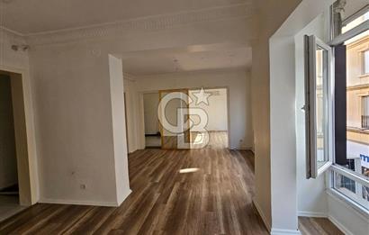 BAKIRKÖY ZEYTİNLİK'TE YAKUT SOKAK CEPHELİ 125 M² SATILIK OFİS