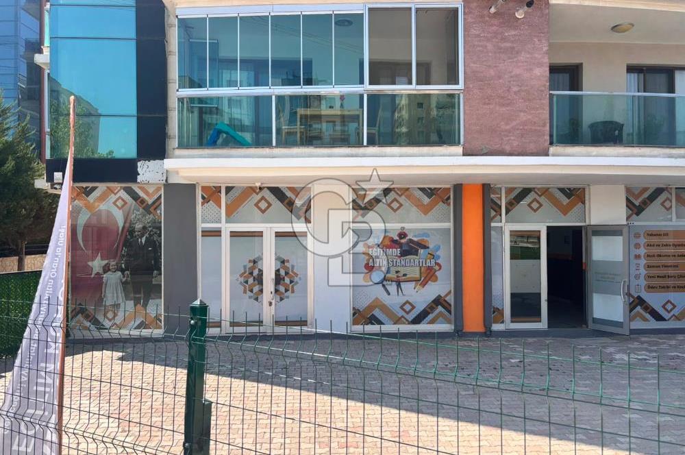 MENEMEN ULUKENT’TE , YÜKSEK KULLANIM ALANLI SATILIK DÜKKÂN