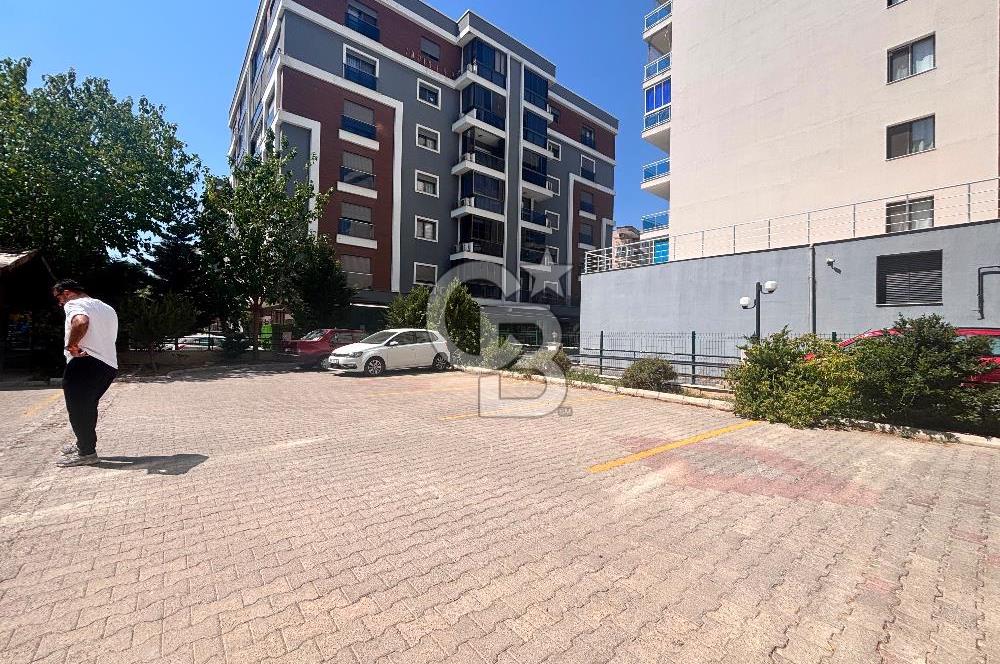 MENEMEN ULUKENT’TE , YÜKSEK KULLANIM ALANLI SATILIK DÜKKÂN