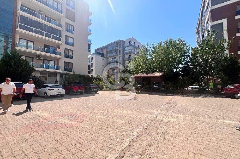 MENEMEN ULUKENT’TE , YÜKSEK KULLANIM ALANLI SATILIK DÜKKÂN