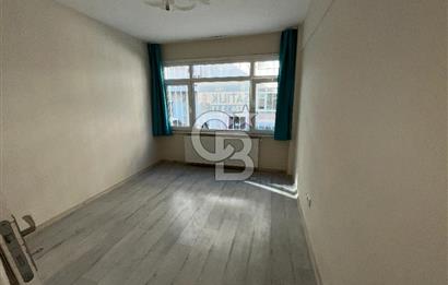 Kadıköy Rasimpaşa'da Özel Bahçeli Tamamen Yenilenmiş Satılık 2+1