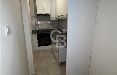 Kadıköy Rasimpaşa'da Özel Bahçeli Tamamen Yenilenmiş Satılık 2+1
