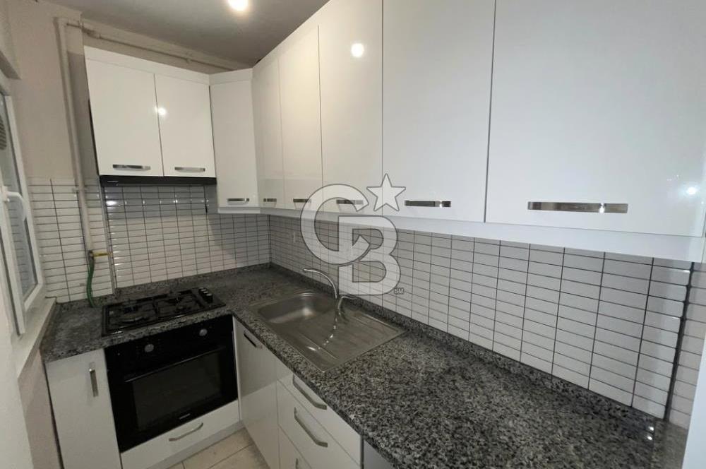 Kadıköy Rasimpaşa'da Özel Bahçeli Tamamen Yenilenmiş Satılık 2+1