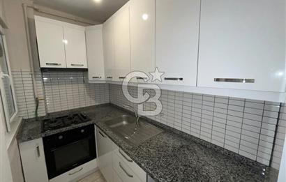 Kadıköy Rasimpaşa'da Özel Bahçeli Tamamen Yenilenmiş Satılık 2+1