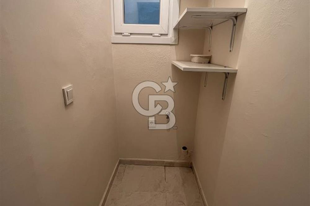 Kadıköy Rasimpaşa'da Özel Bahçeli Tamamen Yenilenmiş Satılık 2+1