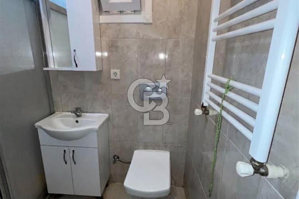 Kadıköy Rasimpaşa'da Özel Bahçeli Tamamen Yenilenmiş Satılık 2+1