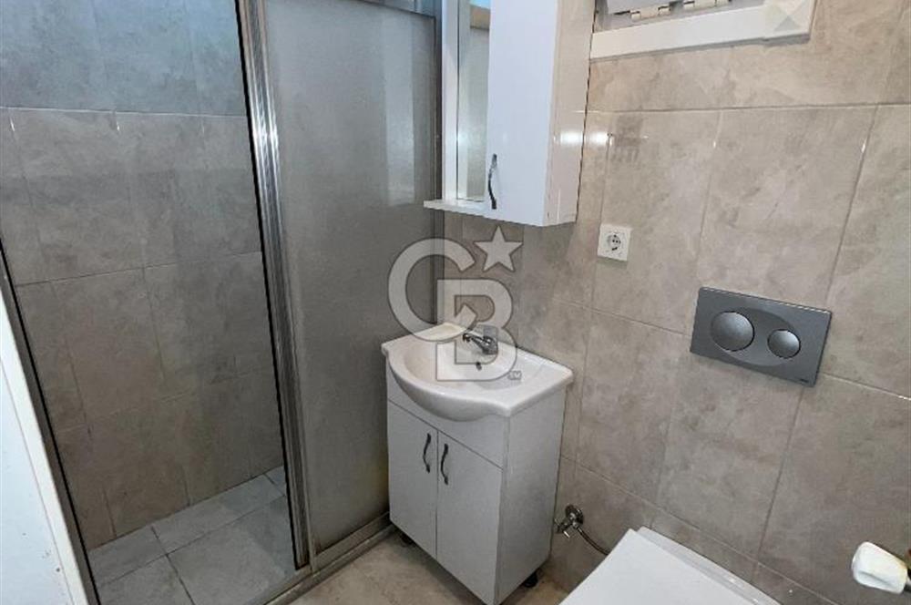 Kadıköy Rasimpaşa'da Özel Bahçeli Tamamen Yenilenmiş Satılık 2+1