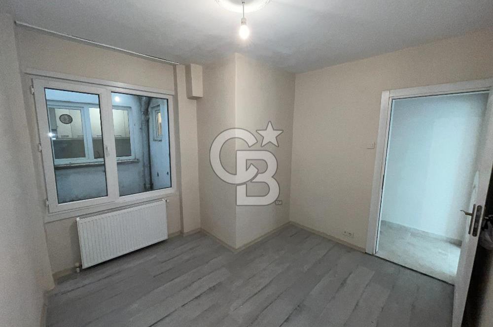 Kadıköy Rasimpaşa'da Özel Bahçeli Tamamen Yenilenmiş Satılık 2+1