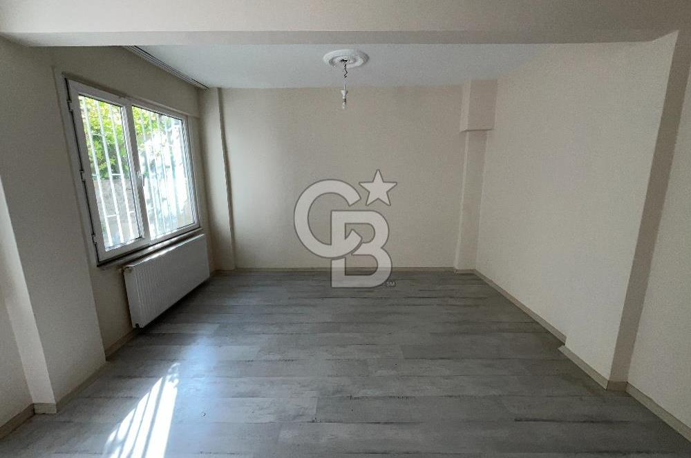Kadıköy Rasimpaşa'da Özel Bahçeli Tamamen Yenilenmiş Satılık 2+1