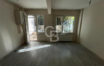 Kadıköy Rasimpaşa'da Özel Bahçeli Tamamen Yenilenmiş Satılık 2+1