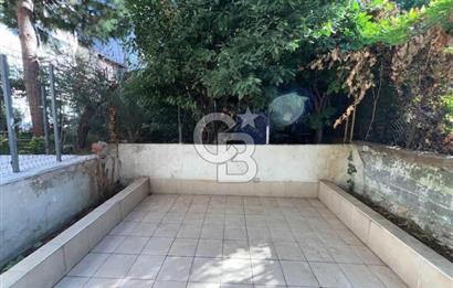 Kadıköy Rasimpaşa'da Özel Bahçeli Tamamen Yenilenmiş Satılık 2+1